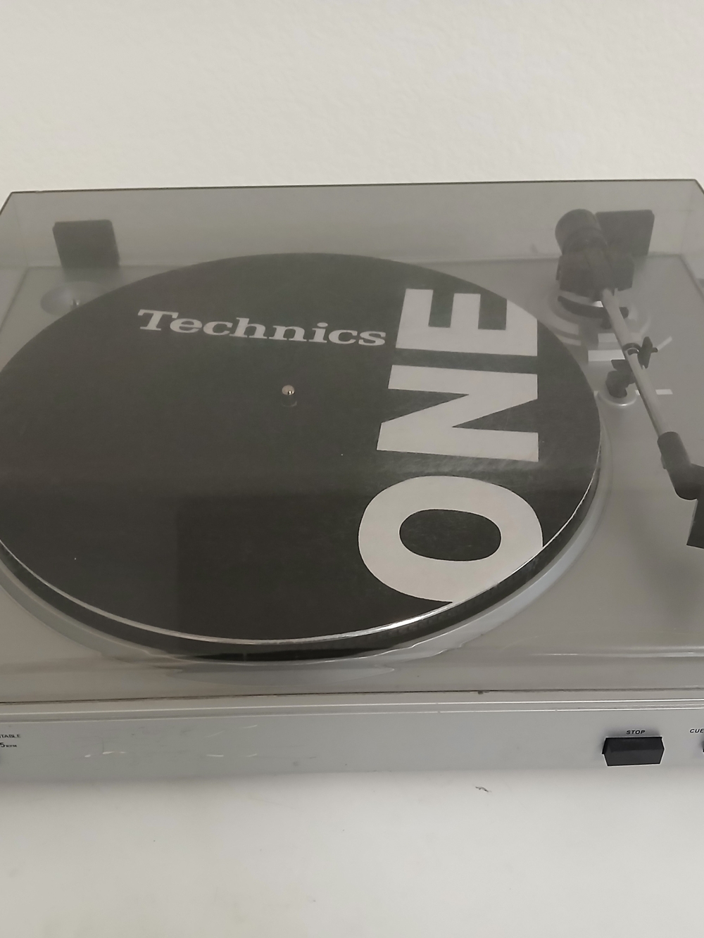 Technics Silver Turntable with Black Platter Mat